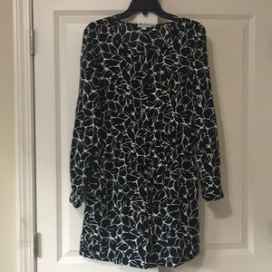 LOFT - Long Sleeve Romper - Size 6